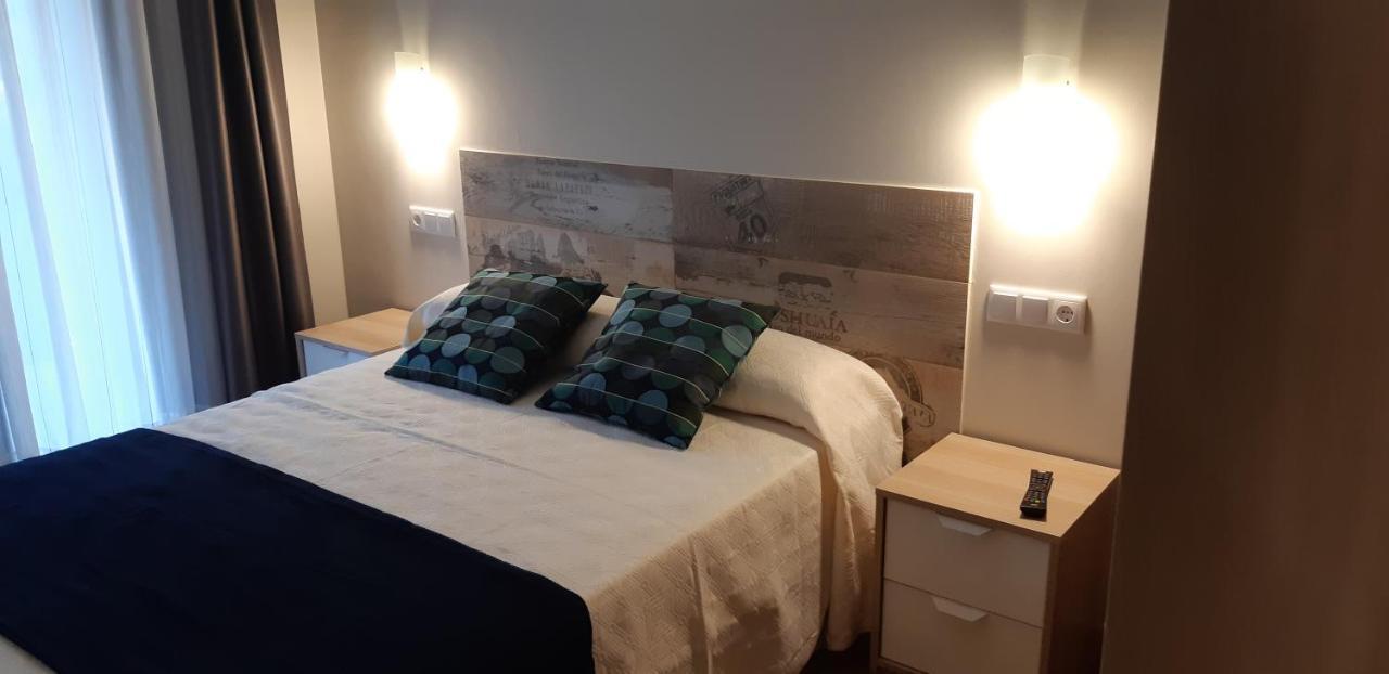 La Mediana Del Sella Aparthotel Ribadesella Bagian luar foto