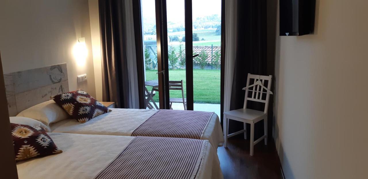 La Mediana Del Sella Aparthotel Ribadesella Bagian luar foto